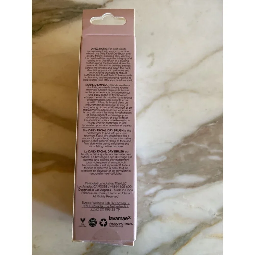 Daily Concepts Facial Dry‎ Brush Tan Daily Facial Dry Brush V